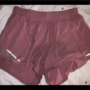 Lululemon Hotty Hot Shorts 4in